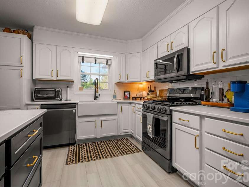 150 Marys Lane, Rutherfordton, NC 28139.  MLS# CAR4364768, YatesRealty ID 16928. 