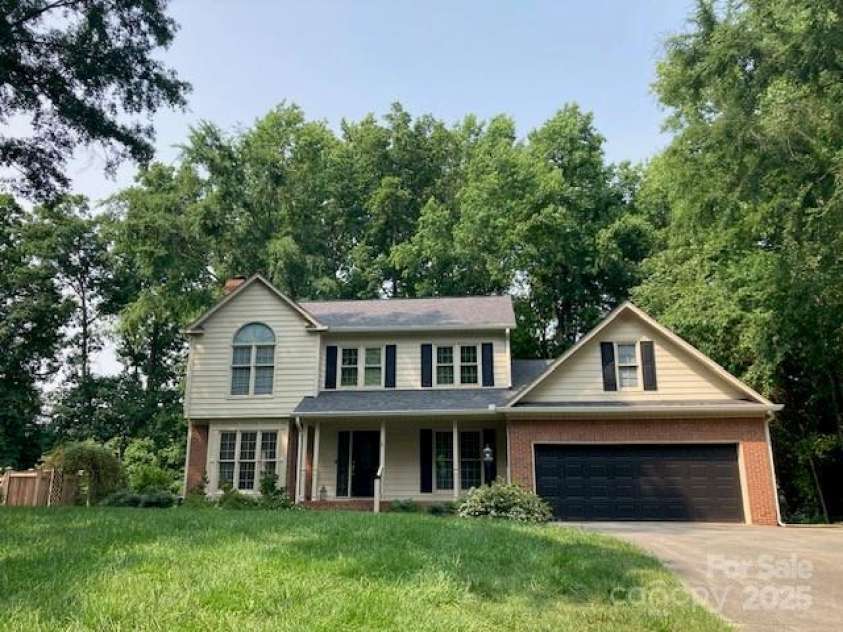 2222 Raven Drive, Rock Hill, SC 29732.  MLS# CAR4261583, YatesRealty ID 16928. 