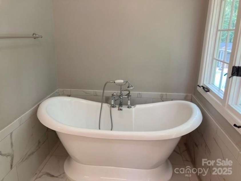 2222 Raven Drive, Rock Hill, SC 29732.  MLS# CAR4261583, YatesRealty ID 16928. 
