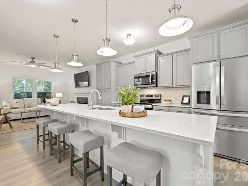 9409 Tradewinds Court, Lancaster, SC 29720.  MLS# CAR4333162, YatesRealty ID 16929. Kitchen