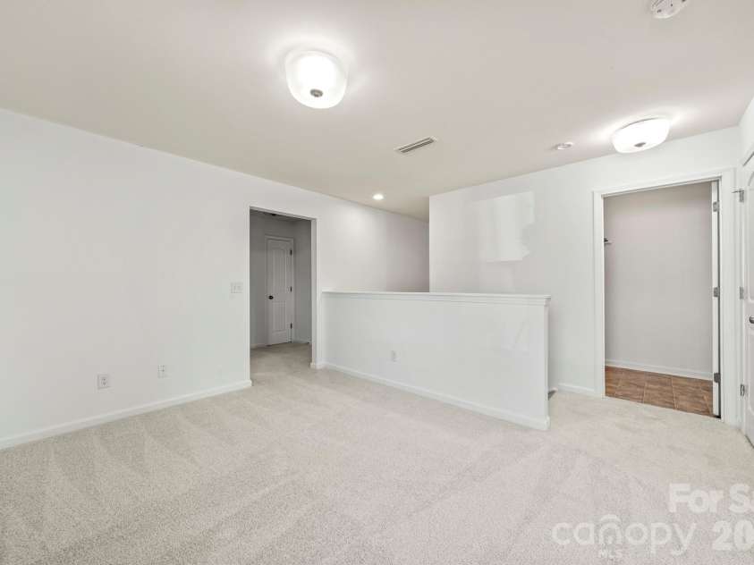 9409 Tradewinds Court, Lancaster, SC 29720.  MLS# CAR4333162, YatesRealty ID 16929. Loft