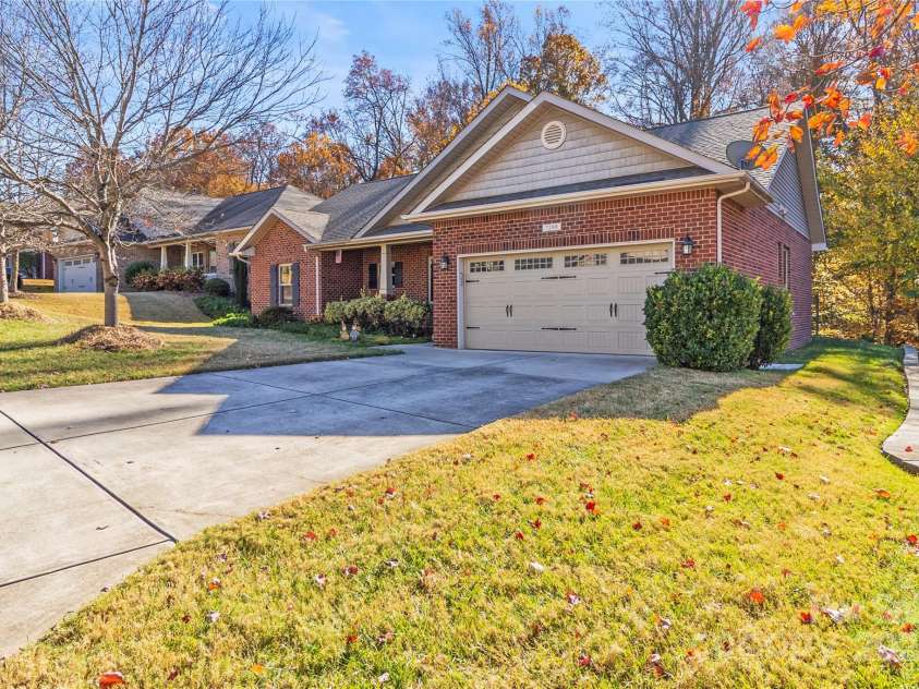 7208 Ogden Place, Denver, NC 28037.  MLS# CAR4318593, YatesRealty ID 16931. 