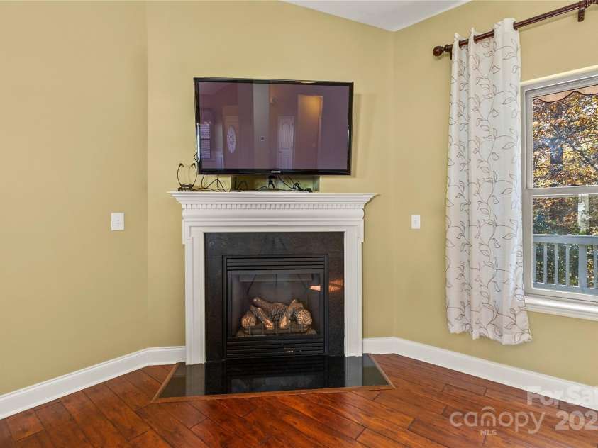 7208 Ogden Place, Denver, NC 28037.  MLS# CAR4318593, YatesRealty ID 16931. 