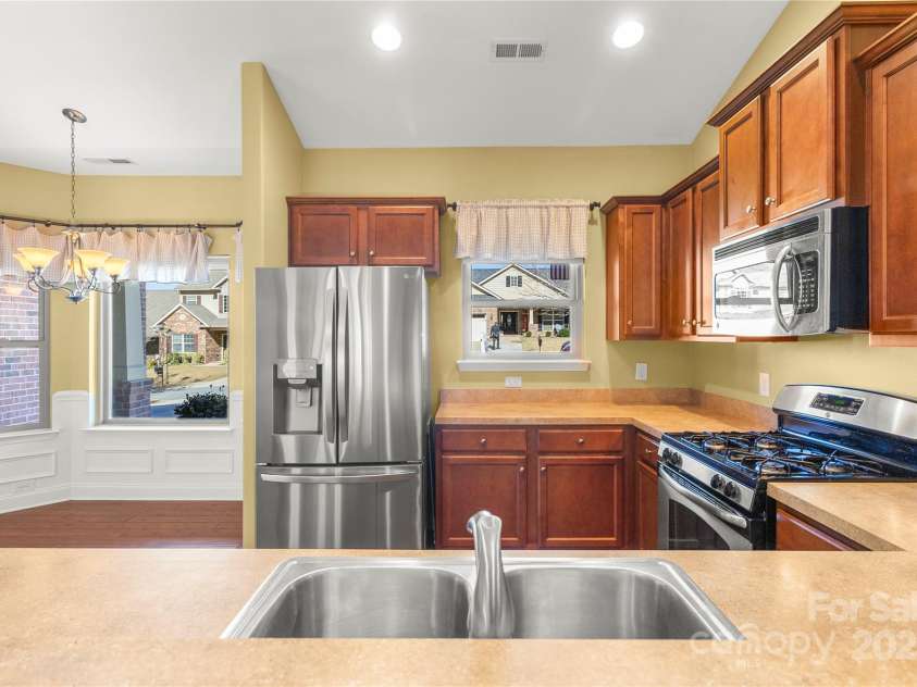 7208 Ogden Place, Denver, NC 28037.  MLS# CAR4318593, YatesRealty ID 16931. Kitchen