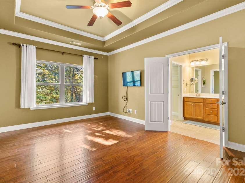 7208 Ogden Place, Denver, NC 28037.  MLS# CAR4318593, YatesRealty ID 16931. Primary Bedroom