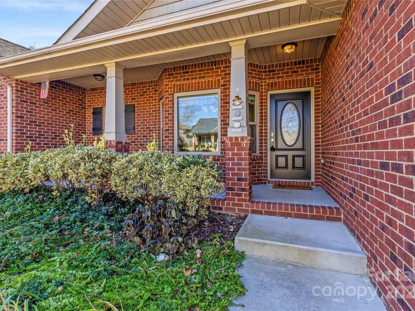 7208 Ogden Place, Denver, NC 28037.  MLS# CAR4318593, YatesRealty ID 16931. Welcome Home!