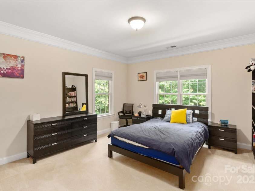 8719 Fairview Road, Charlotte, NC 28226.  MLS# CAR4237074, YatesRealty ID 16932. 