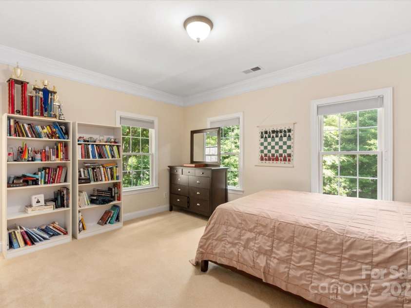 8719 Fairview Road, Charlotte, NC 28226.  MLS# CAR4237074, YatesRealty ID 16932. 