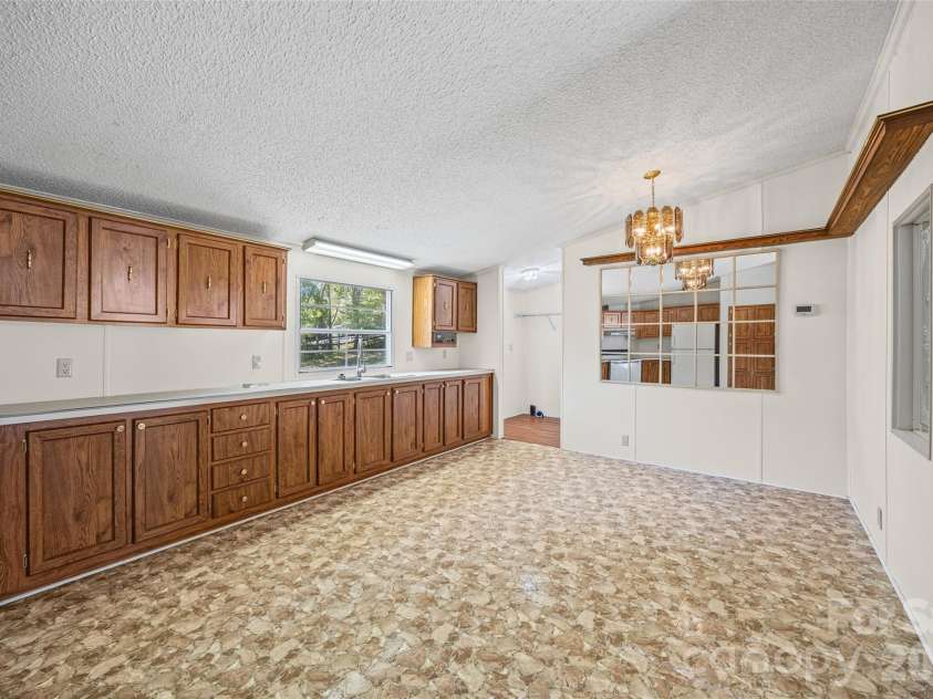 953 Bollinger Pond Drive, Clover, SC 29710.  MLS# CAR4285498, YatesRealty ID 16932. 