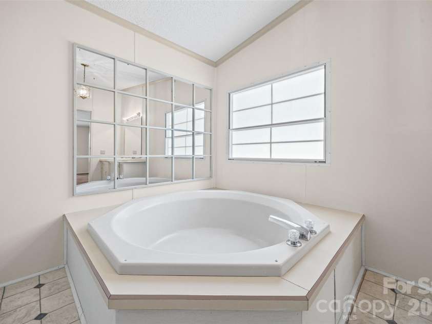 953 Bollinger Pond Drive, Clover, SC 29710.  MLS# CAR4285498, YatesRealty ID 16932. 
