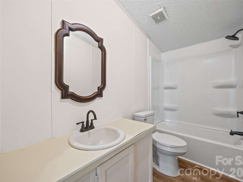 953 Bollinger Pond Drive, Clover, SC 29710.  MLS# CAR4285498, YatesRealty ID 16932. 