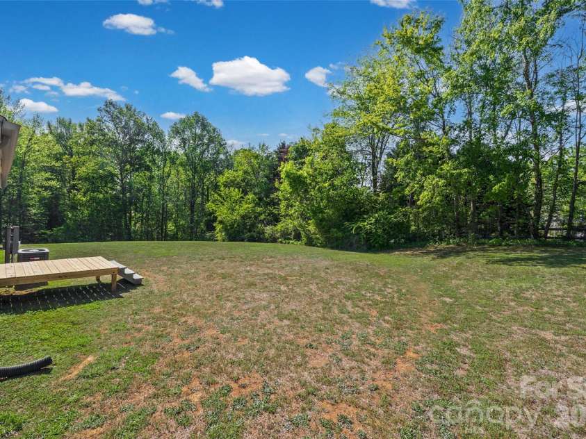 953 Bollinger Pond Drive, Clover, SC 29710.  MLS# CAR4285498, YatesRealty ID 16932. 