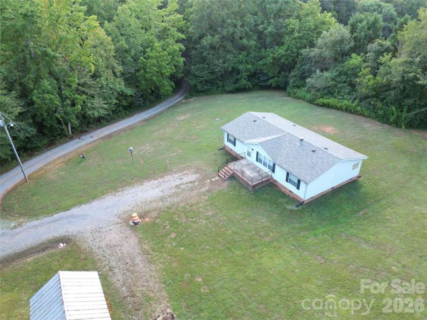 953 Bollinger Pond Drive, Clover, SC 29710.  MLS# CAR4285498, YatesRealty ID 16932. 