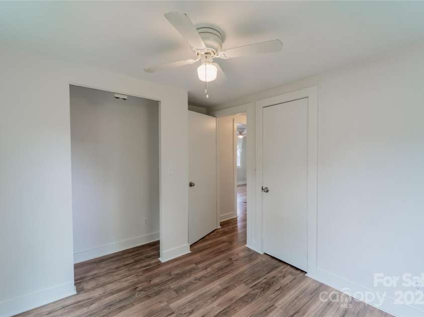 13 Park Lane Avenue, Asheville, NC 28806.  MLS# CAR4262670, YatesRealty ID 16934. Back Left Bedroom Photo 3