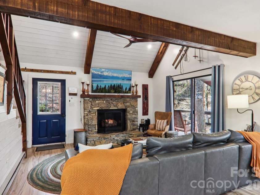 33 Fernbrook Road, Maggie Valley, NC 28751.  MLS# CAR4355332, YatesRealty ID 16934. 