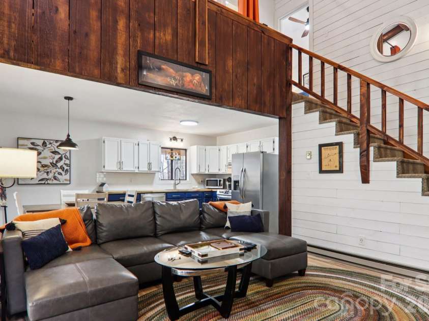 33 Fernbrook Road, Maggie Valley, NC 28751.  MLS# CAR4355332, YatesRealty ID 16934. 