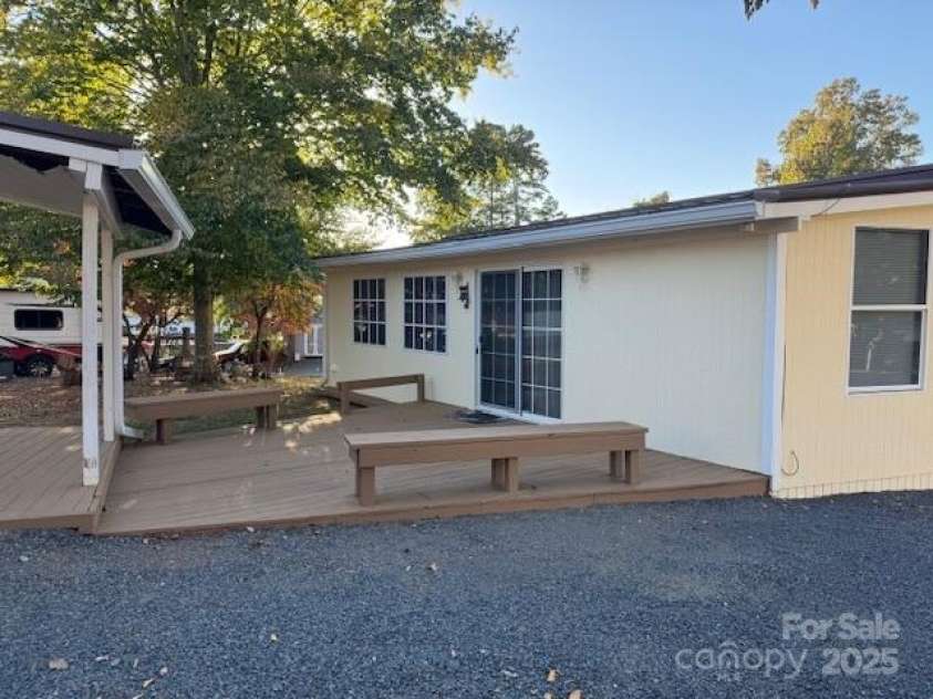 314 Lake Tillery Trail, Mount Gilead, NC 27306.  MLS# CAR4316223, YatesRealty ID 16935. 