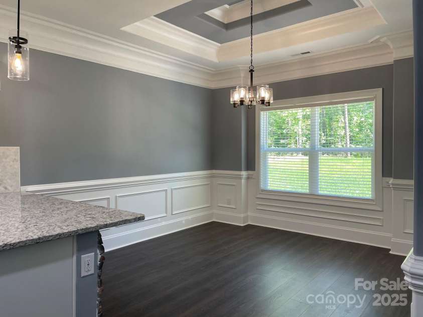 6519 Pargo Road, Charlotte, NC 28216.  MLS# CAR4246671, YatesRealty ID 16937. Dining room
