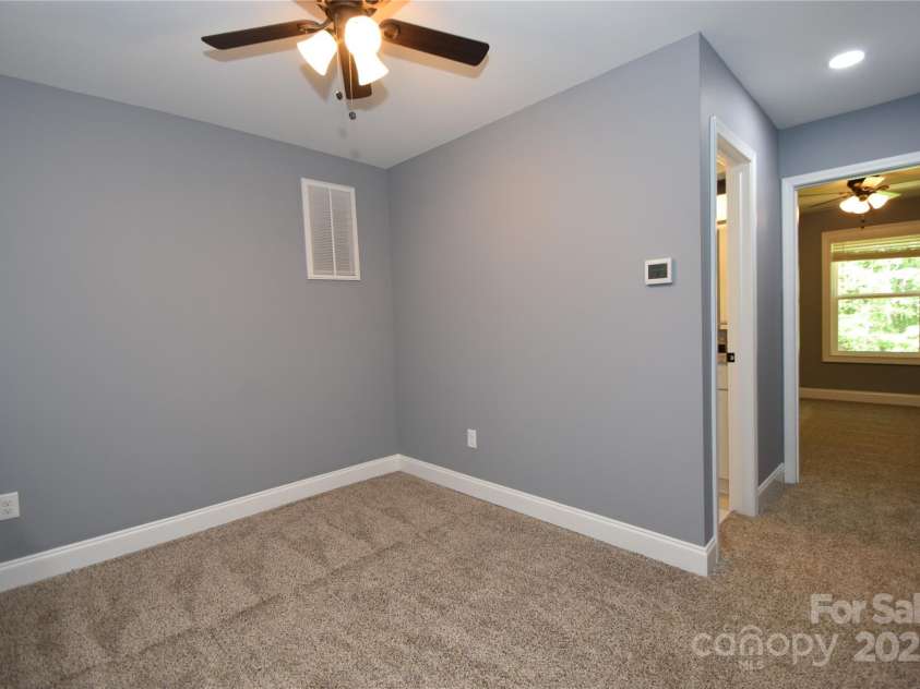 6519 Pargo Road, Charlotte, NC 28216.  MLS# CAR4246671, YatesRealty ID 16937. Open area on Upstairs Level.
