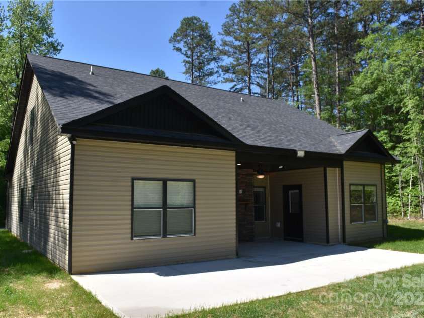 6519 Pargo Road, Charlotte, NC 28216.  MLS# CAR4246671, YatesRealty ID 16937. Rear Patio