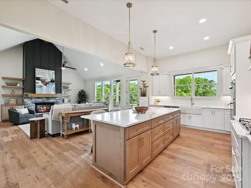 1172 Springlake Road, York, SC 29745.  MLS# CAR4261465, YatesRealty ID 16938. 