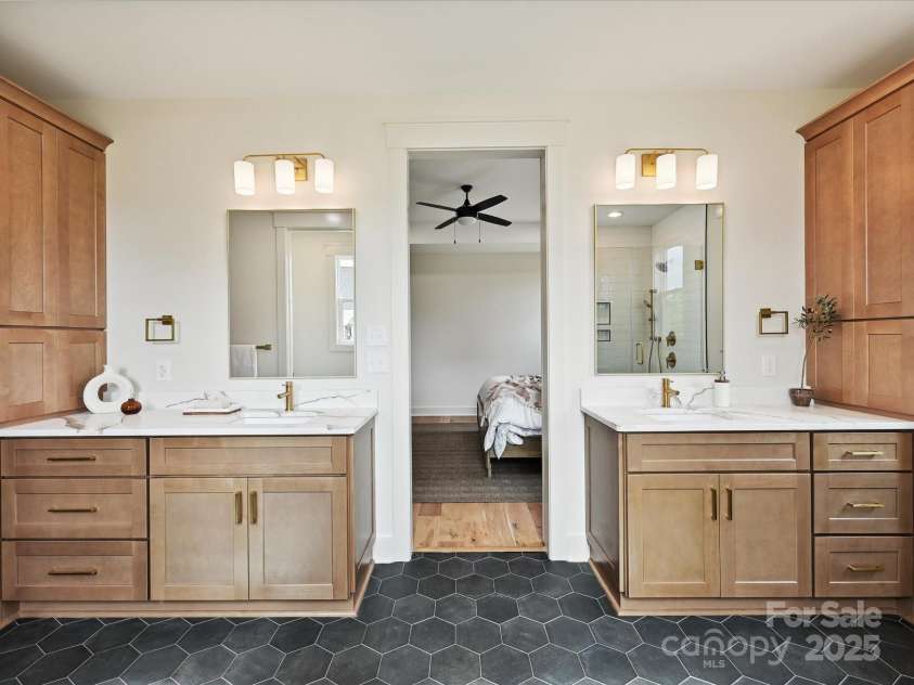 1172 Springlake Road, York, SC 29745.  MLS# CAR4261465, YatesRealty ID 16938. 