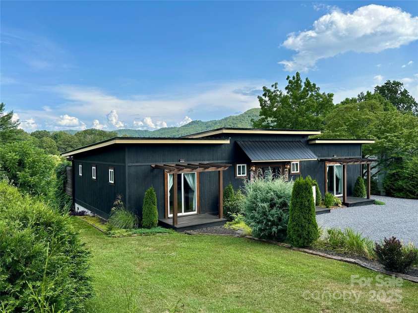 1389 Webster Road, Sylva, NC 28779.  MLS# CAR4284212, YatesRealty ID 1694. 