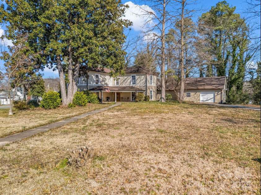 528 Sherrill Avenue, Lincolnton, NC 28092.  MLS# CAR4223986, YatesRealty ID 16941. 