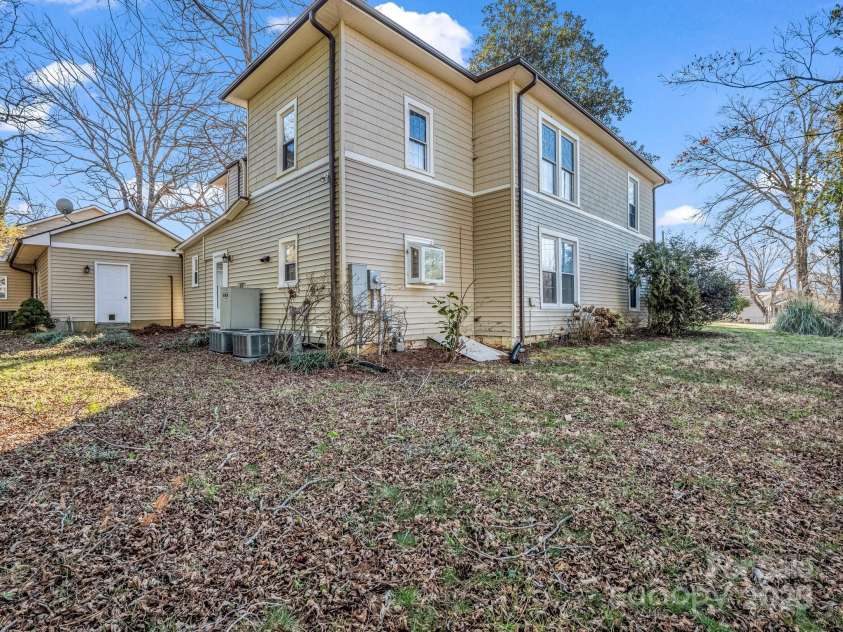 528 Sherrill Avenue, Lincolnton, NC 28092.  MLS# CAR4223986, YatesRealty ID 16941. 