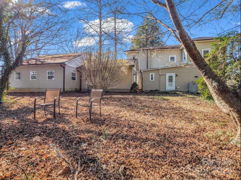 528 Sherrill Avenue, Lincolnton, NC 28092.  MLS# CAR4223986, YatesRealty ID 16941. Back