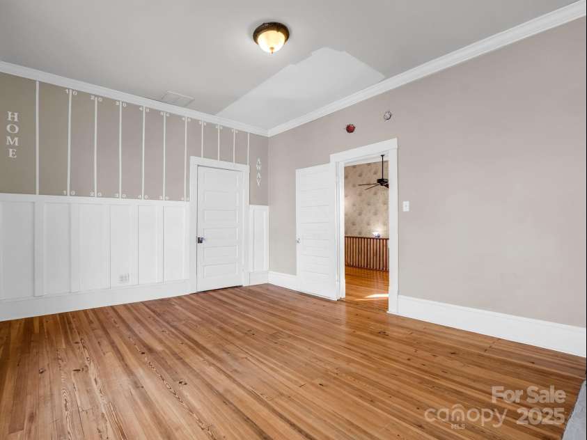 528 Sherrill Avenue, Lincolnton, NC 28092.  MLS# CAR4223986, YatesRealty ID 16941. BR2