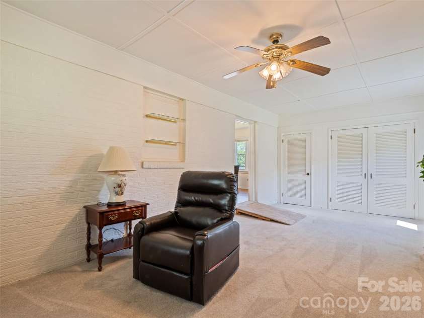 241 Grandview Circle, Waynesville, NC 28786.  MLS# CAR4375029, YatesRealty ID 16942. 