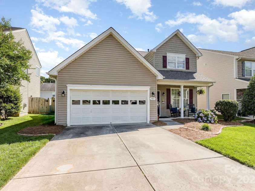 411 Summergate Drive, Winston Salem, NC 27103.  MLS# CAR4264420, YatesRealty ID 16942. It's time to trade isolation for community, and stress for serenity.