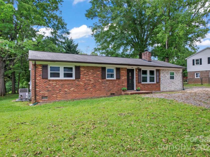 2401 Woodleaf Drive, Gastonia, NC 28052.  MLS# CAR4257882, YatesRealty ID 16943. Front