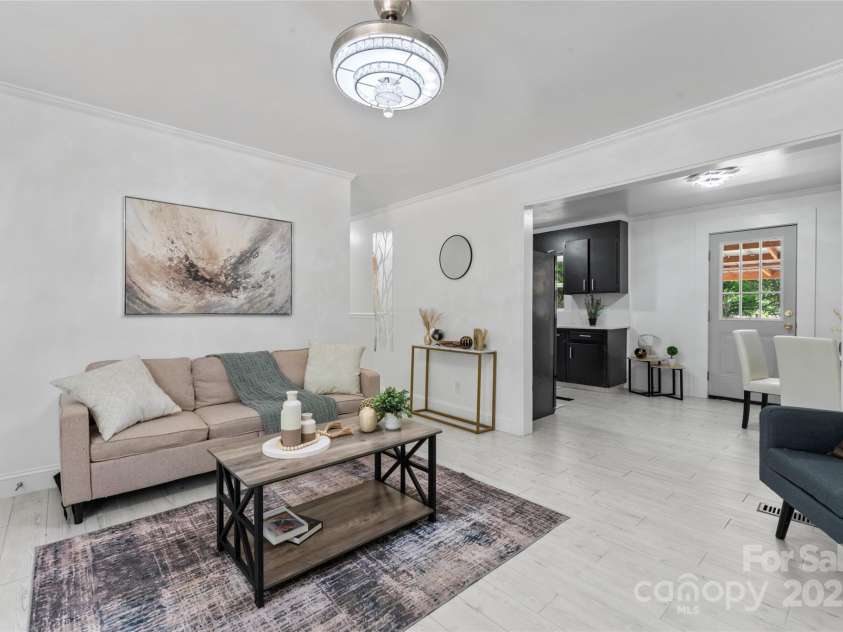 2401 Woodleaf Drive, Gastonia, NC 28052.  MLS# CAR4257882, YatesRealty ID 16943. Living Area