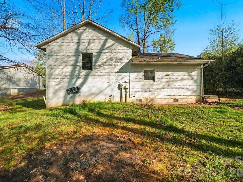 2374 Gingercake Court, Lenoir, NC 28645.  MLS# CAR4365193, YatesRealty ID 16944. 