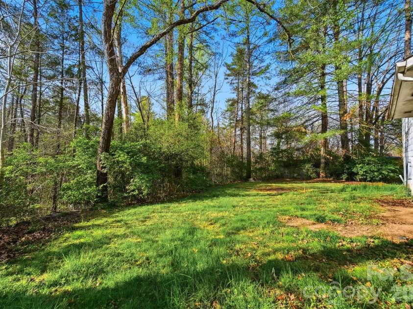 2374 Gingercake Court, Lenoir, NC 28645.  MLS# CAR4365193, YatesRealty ID 16944. 