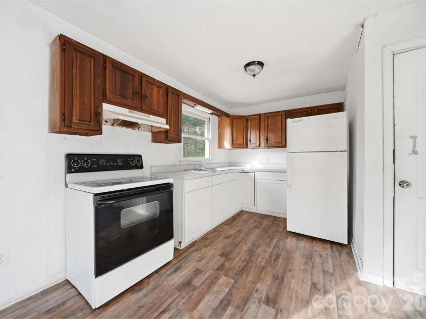2374 Gingercake Court, Lenoir, NC 28645.  MLS# CAR4365193, YatesRealty ID 16944. 