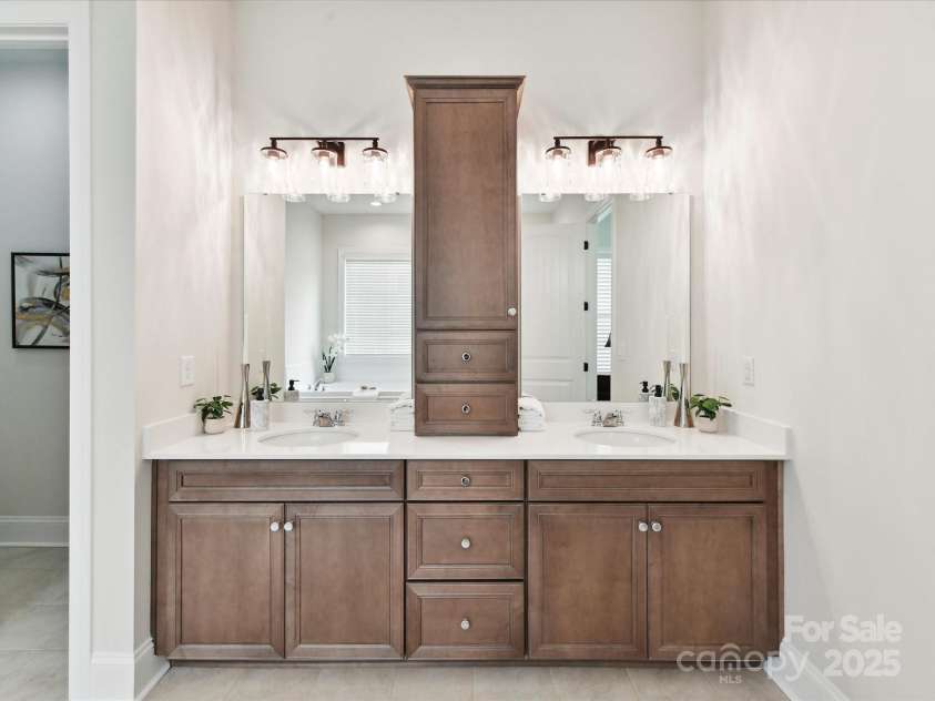 873 Penny Royal Avenue, Fort Mill, SC 29715.  MLS# CAR4234425, YatesRealty ID 16944. Primary Vanity