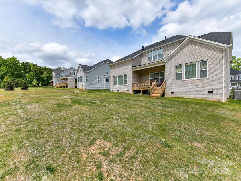 873 Penny Royal Avenue, Fort Mill, SC 29715.  MLS# CAR4234425, YatesRealty ID 16944. Rear Yard