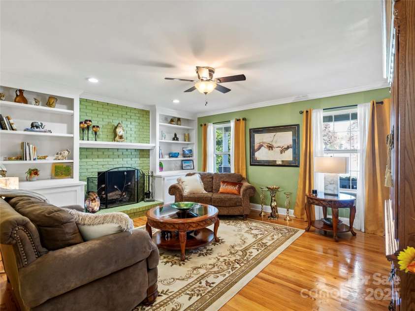 1002 4th Street, Conover, NC 28613.  MLS# CAR4321070, YatesRealty ID 16946. 