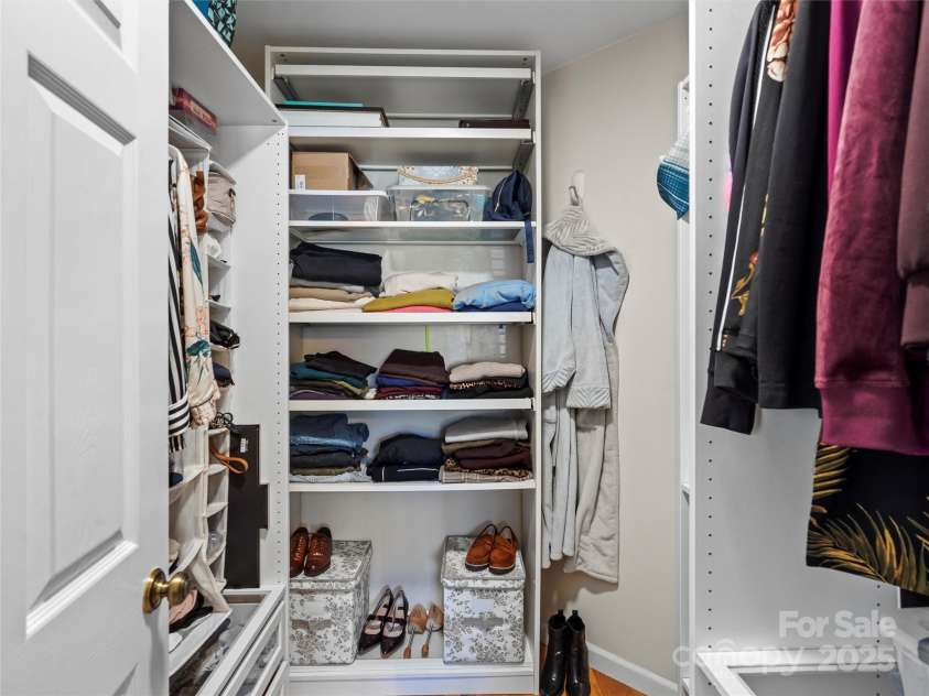 1002 4th Street, Conover, NC 28613.  MLS# CAR4321070, YatesRealty ID 16946. 