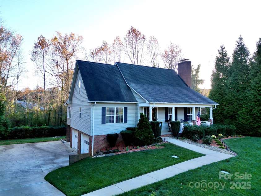 1002 4th Street, Conover, NC 28613.  MLS# CAR4321070, YatesRealty ID 16946. 