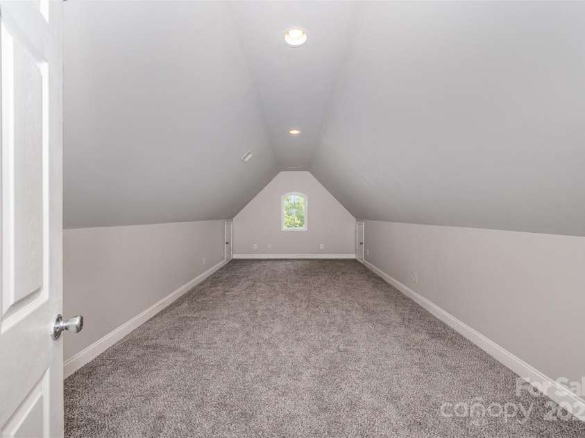 1033 Marguerite Drive, Lowell, NC 28098.  MLS# CAR4250260, YatesRealty ID 16947. 