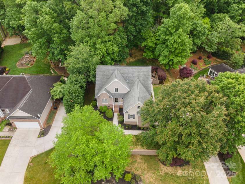 1033 Marguerite Drive, Lowell, NC 28098.  MLS# CAR4250260, YatesRealty ID 16947. 