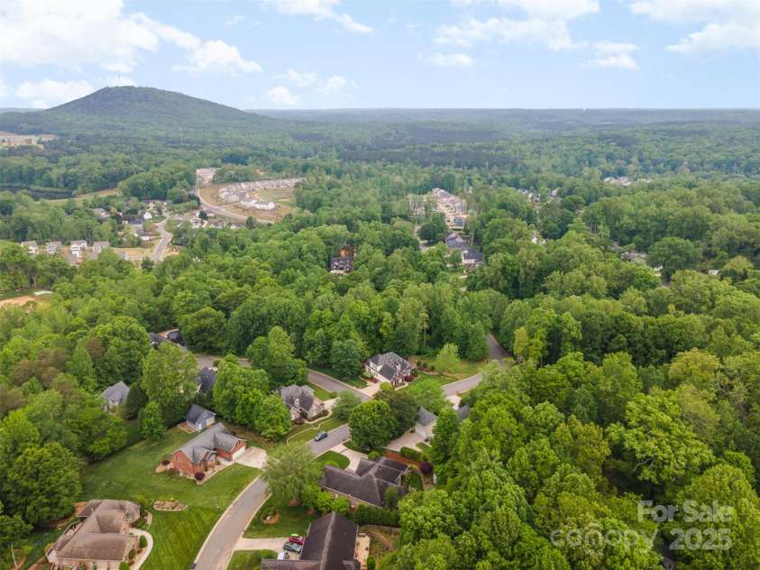 1033 Marguerite Drive, Lowell, NC 28098.  MLS# CAR4250260, YatesRealty ID 16947. 