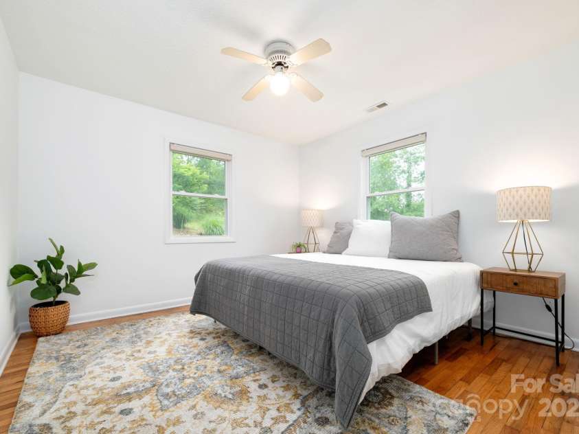 205 Cowan Cove Road, Asheville, NC 28806.  MLS# CAR4265297, YatesRealty ID 16948. Large bedrrom #1