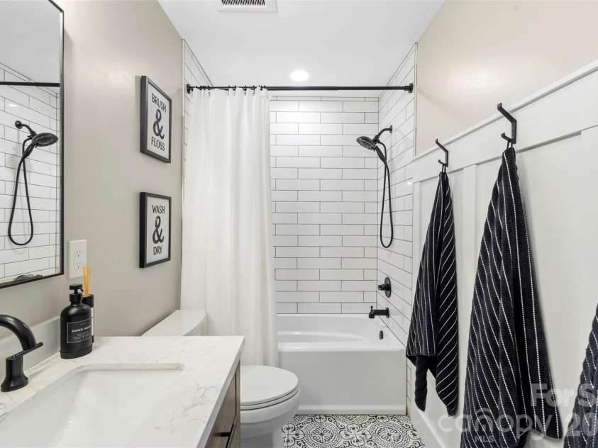 6610 Blackwood Lane, Waxhaw, NC 28173.  MLS# CAR4322949, YatesRealty ID 16949. 