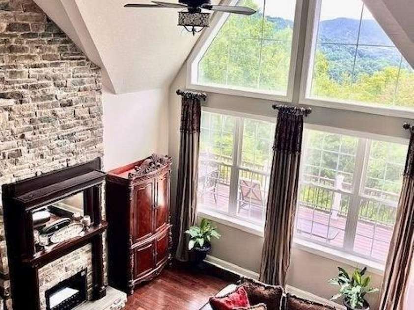 114 Nesting Ridge, Waynesville, NC 28785.  MLS# CAR4306993, YatesRealty ID 1695. 