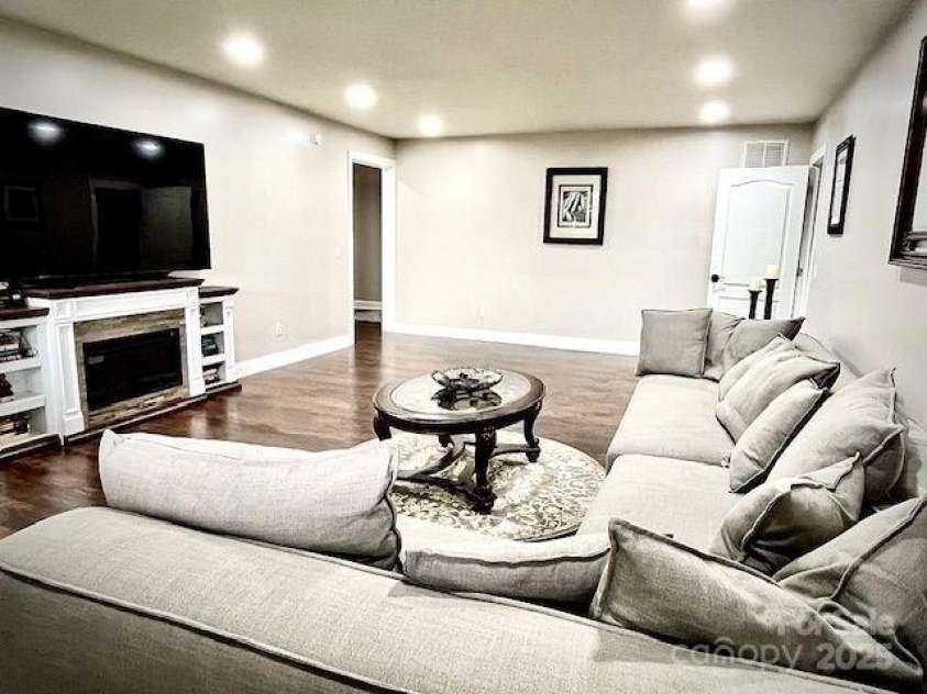 114 Nesting Ridge, Waynesville, NC 28785.  MLS# CAR4306993, YatesRealty ID 1695. 